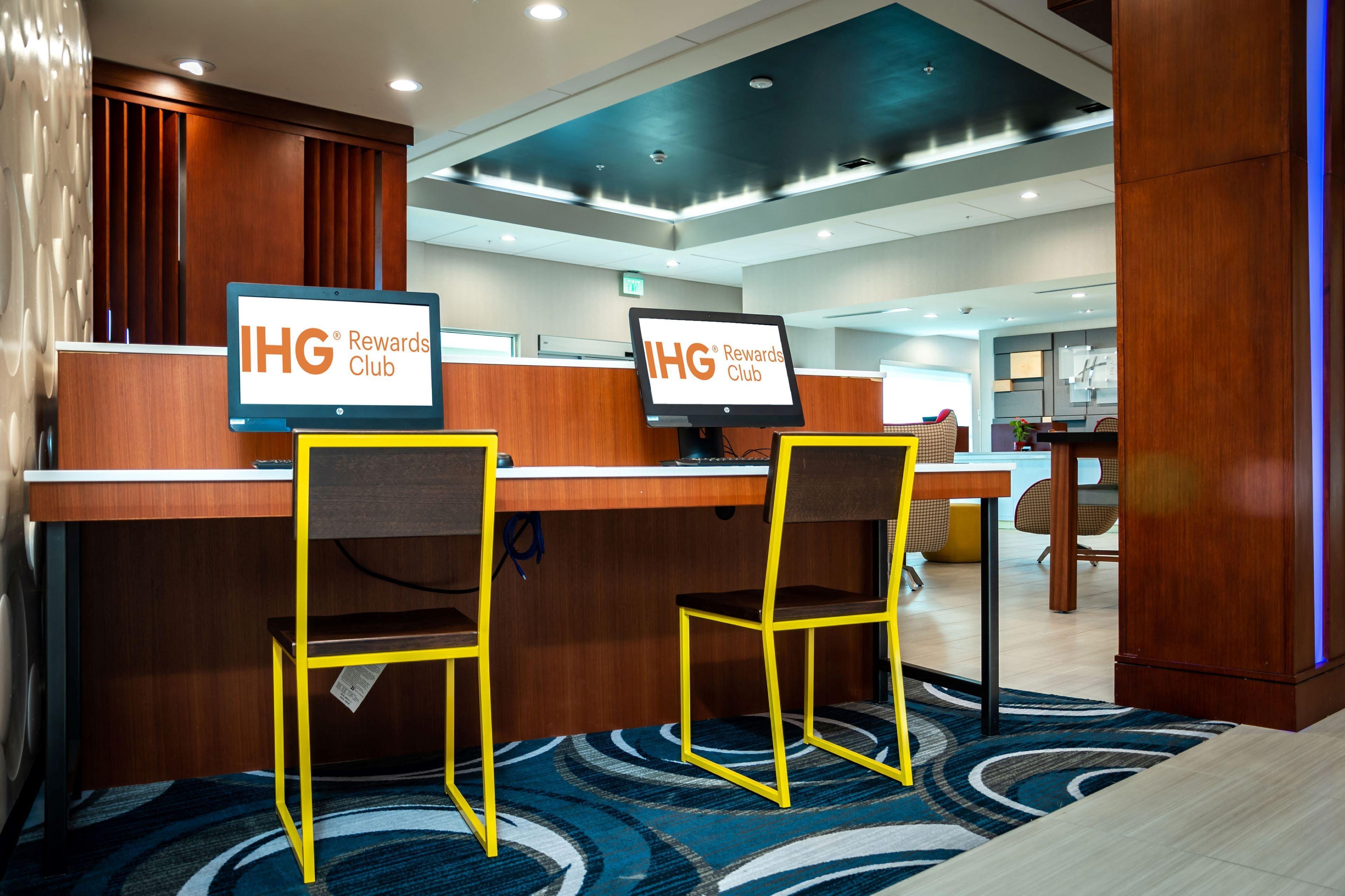Holiday Inn Express & Suites Orlando- Lake Buena Vista By Ihg Extérieur photo