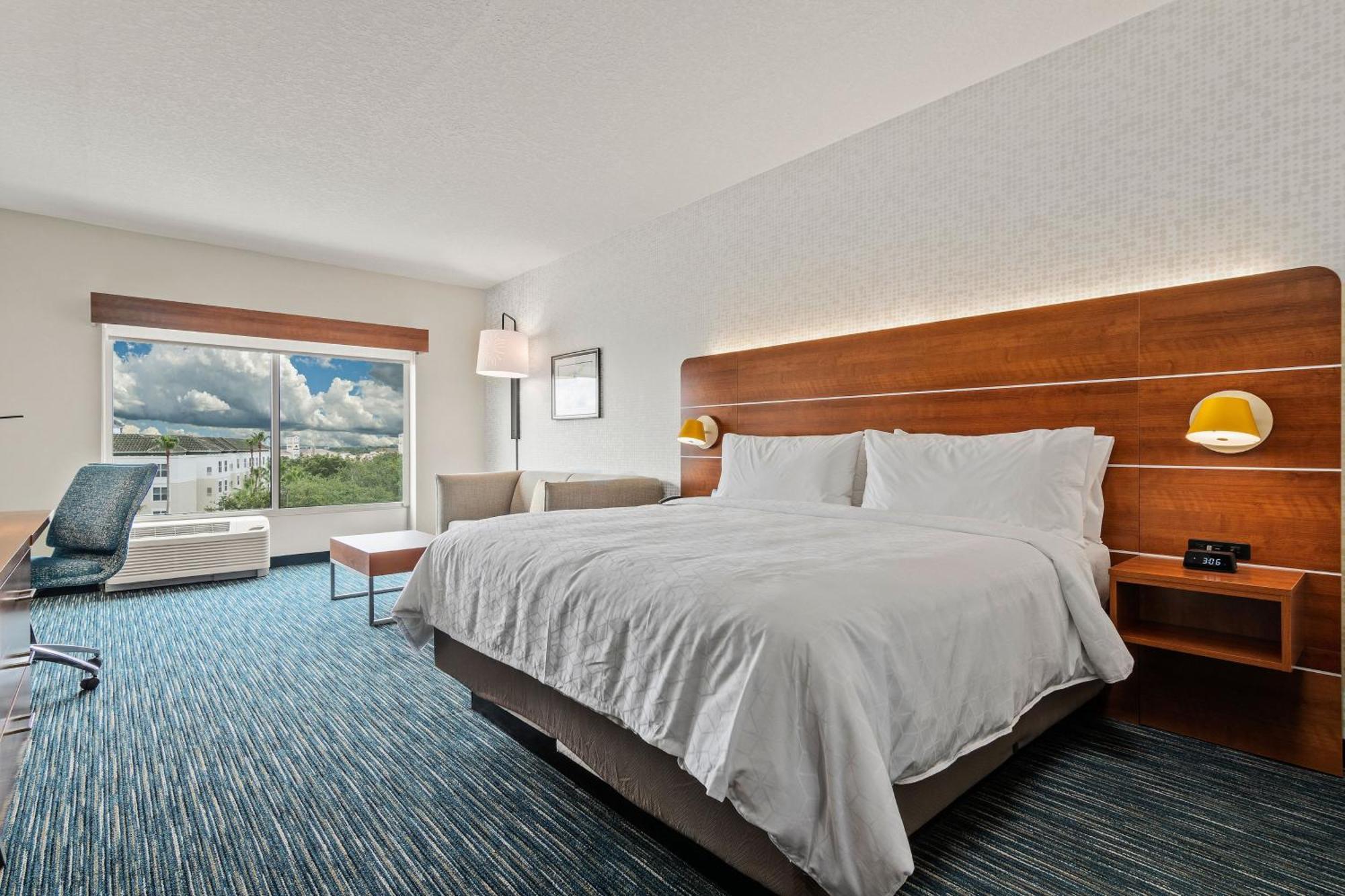 Holiday Inn Express & Suites Orlando- Lake Buena Vista By Ihg Extérieur photo