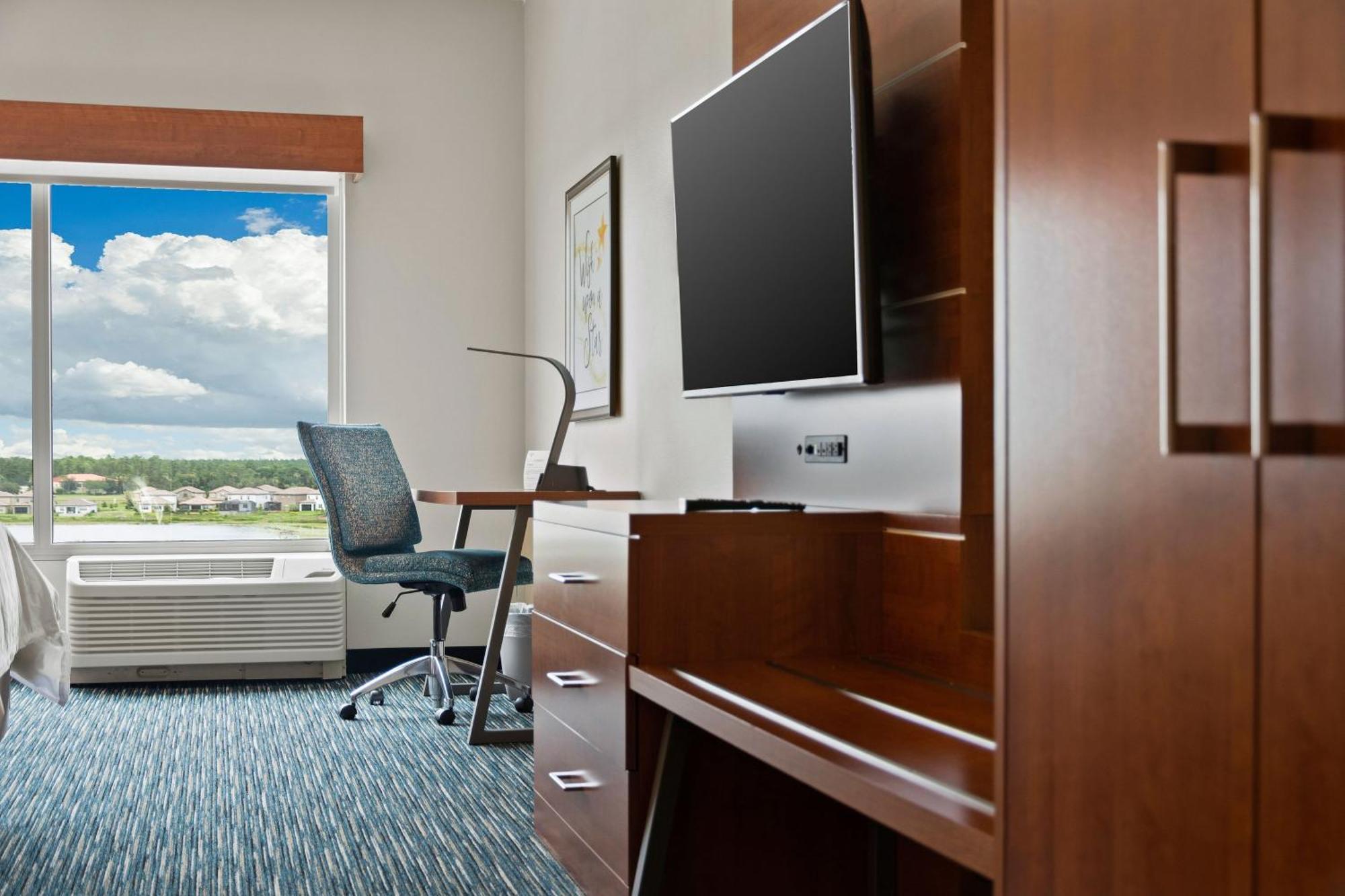 Holiday Inn Express & Suites Orlando- Lake Buena Vista By Ihg Extérieur photo