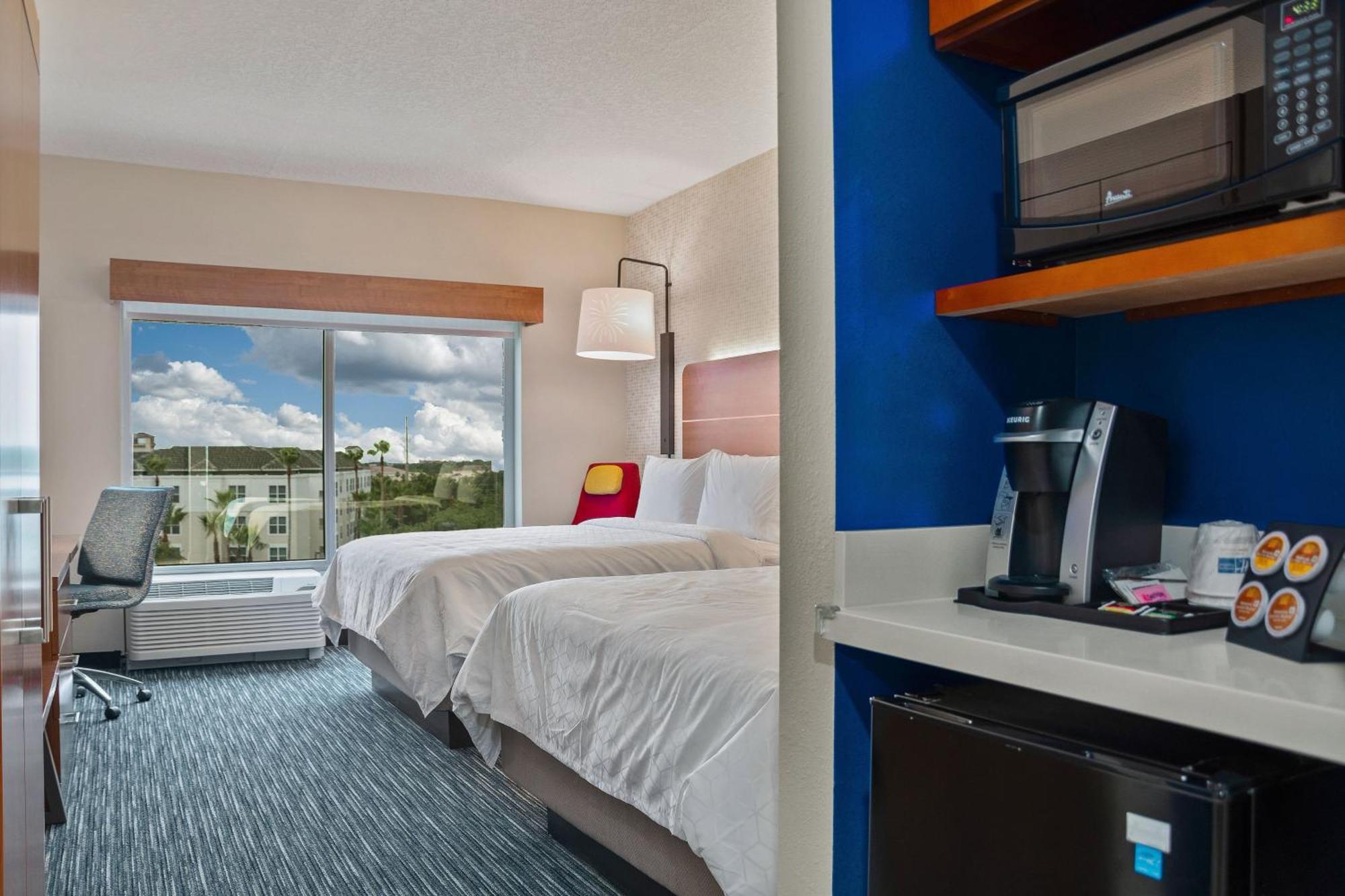 Holiday Inn Express & Suites Orlando- Lake Buena Vista By Ihg Extérieur photo